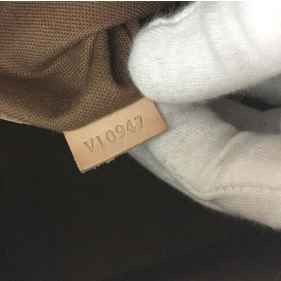 Auth Louis Vuitton Monogram Alma PM Hand Bag - Picture 10 of 11